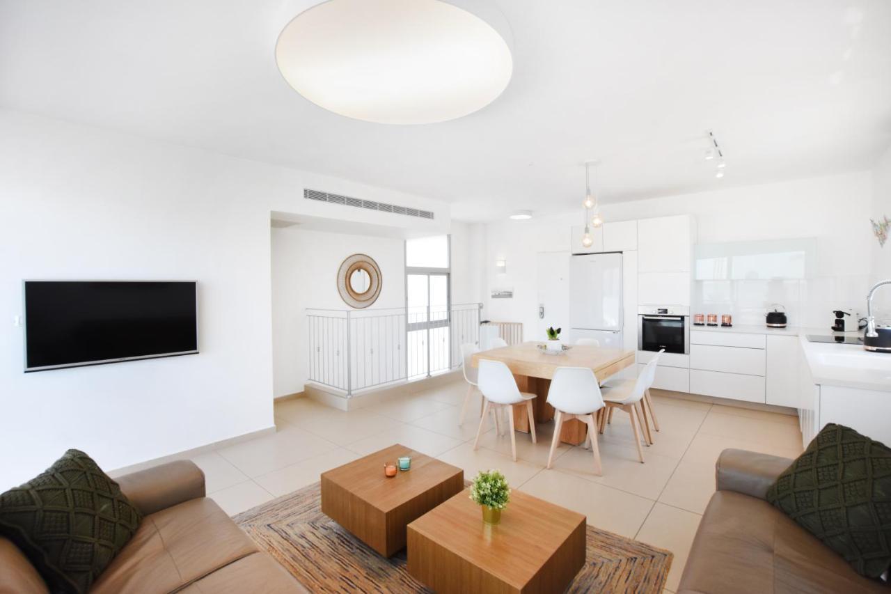 Skylight 3Br In Bograshov By Holyguest Lägenhet Tel Aviv Exteriör bild