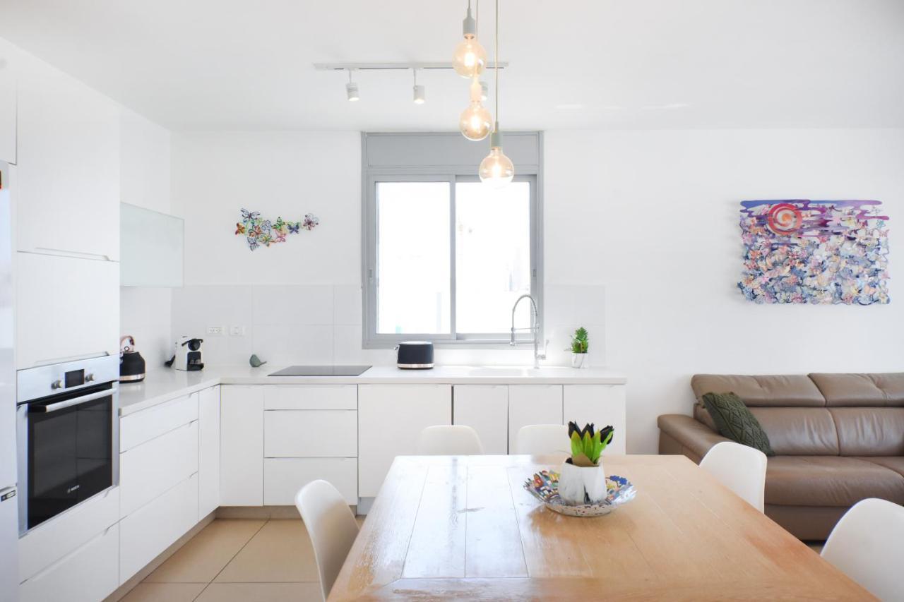 Skylight 3Br In Bograshov By Holyguest Lägenhet Tel Aviv Exteriör bild