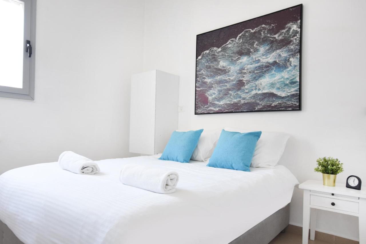Skylight 3Br In Bograshov By Holyguest Lägenhet Tel Aviv Exteriör bild