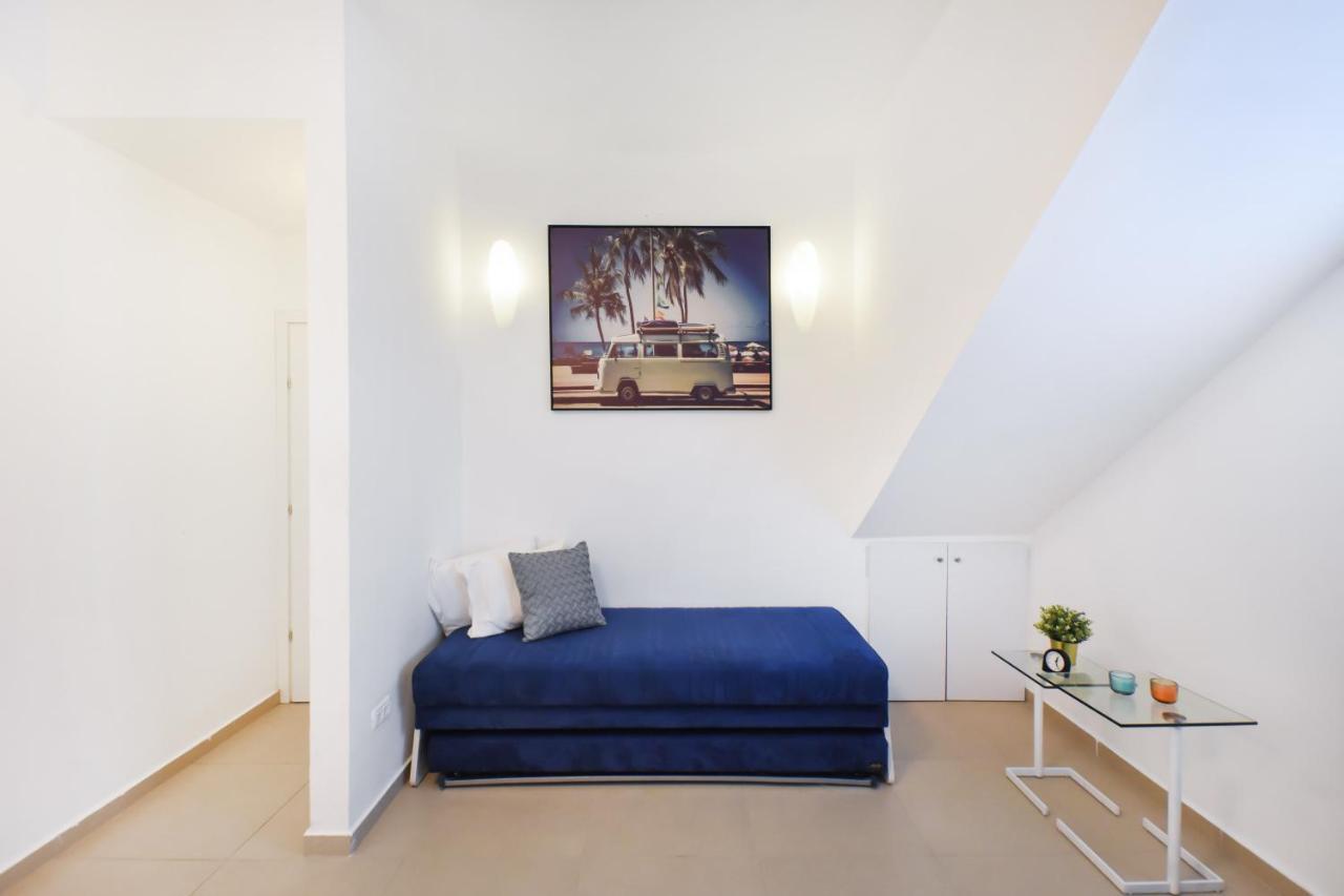 Skylight 3Br In Bograshov By Holyguest Lägenhet Tel Aviv Exteriör bild