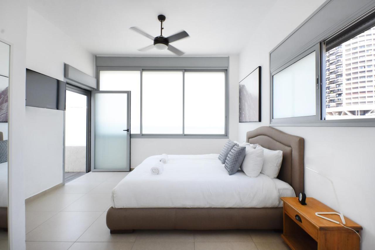 Skylight 3Br In Bograshov By Holyguest Lägenhet Tel Aviv Exteriör bild